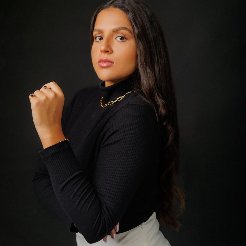 CAROLINA VILLON