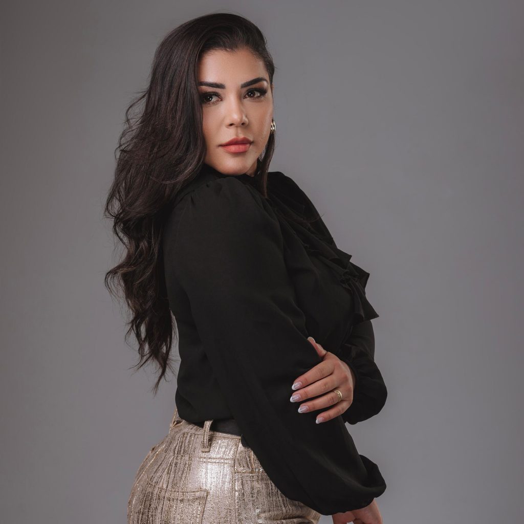 Ingrid Moraes .jpg